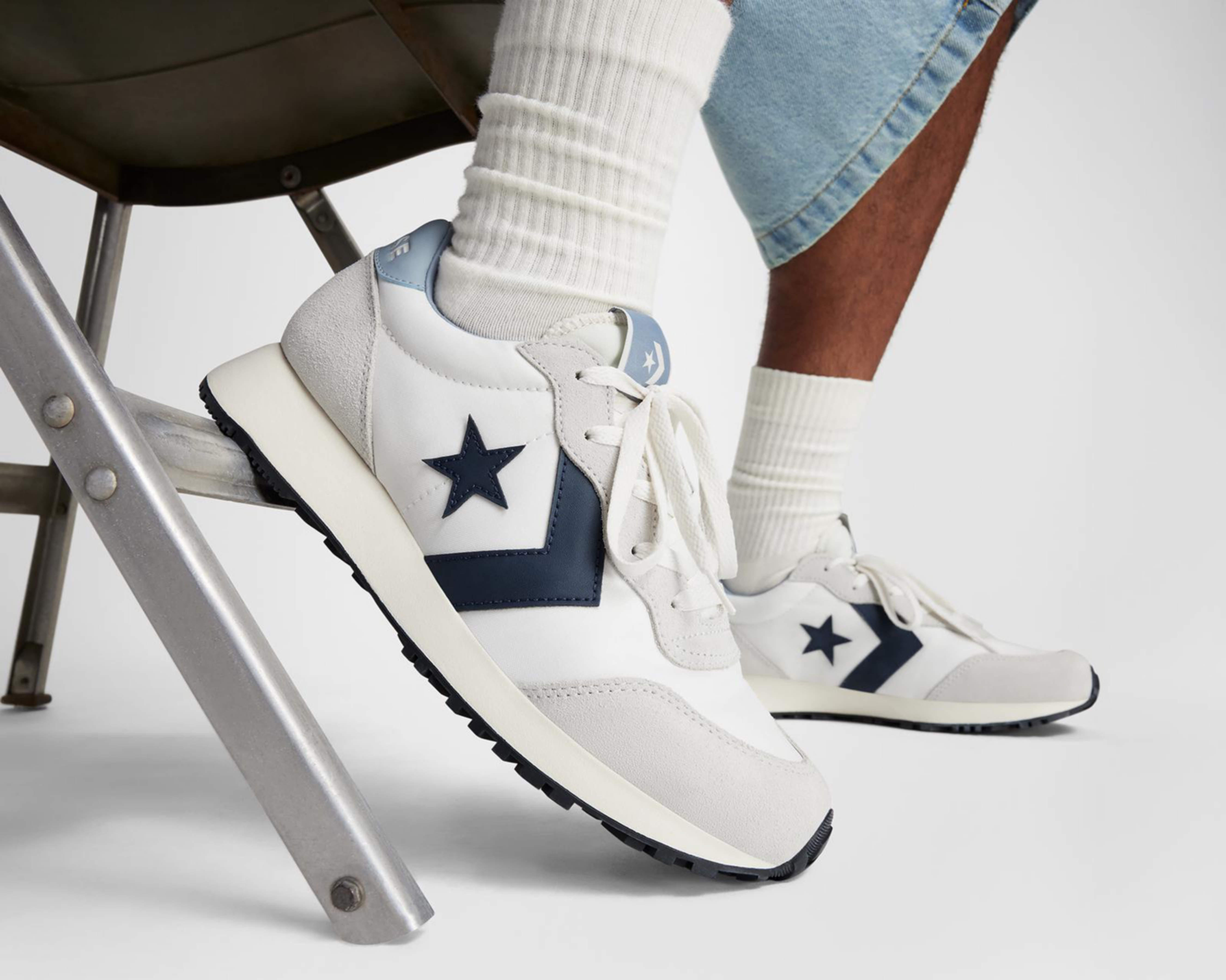Foto 9 pulgar | Tenis Converse Omega Trainer para Hombre